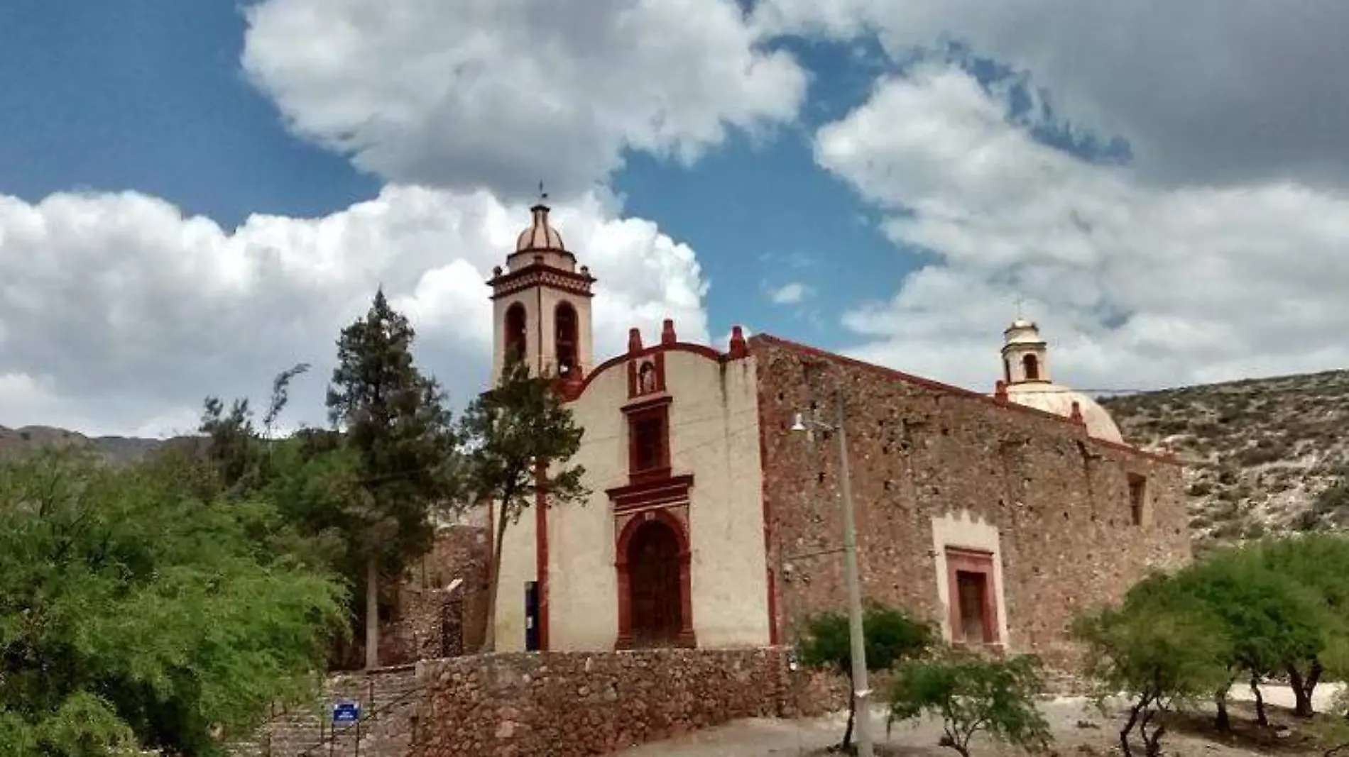 Templo en Cerro de San Pedro 2